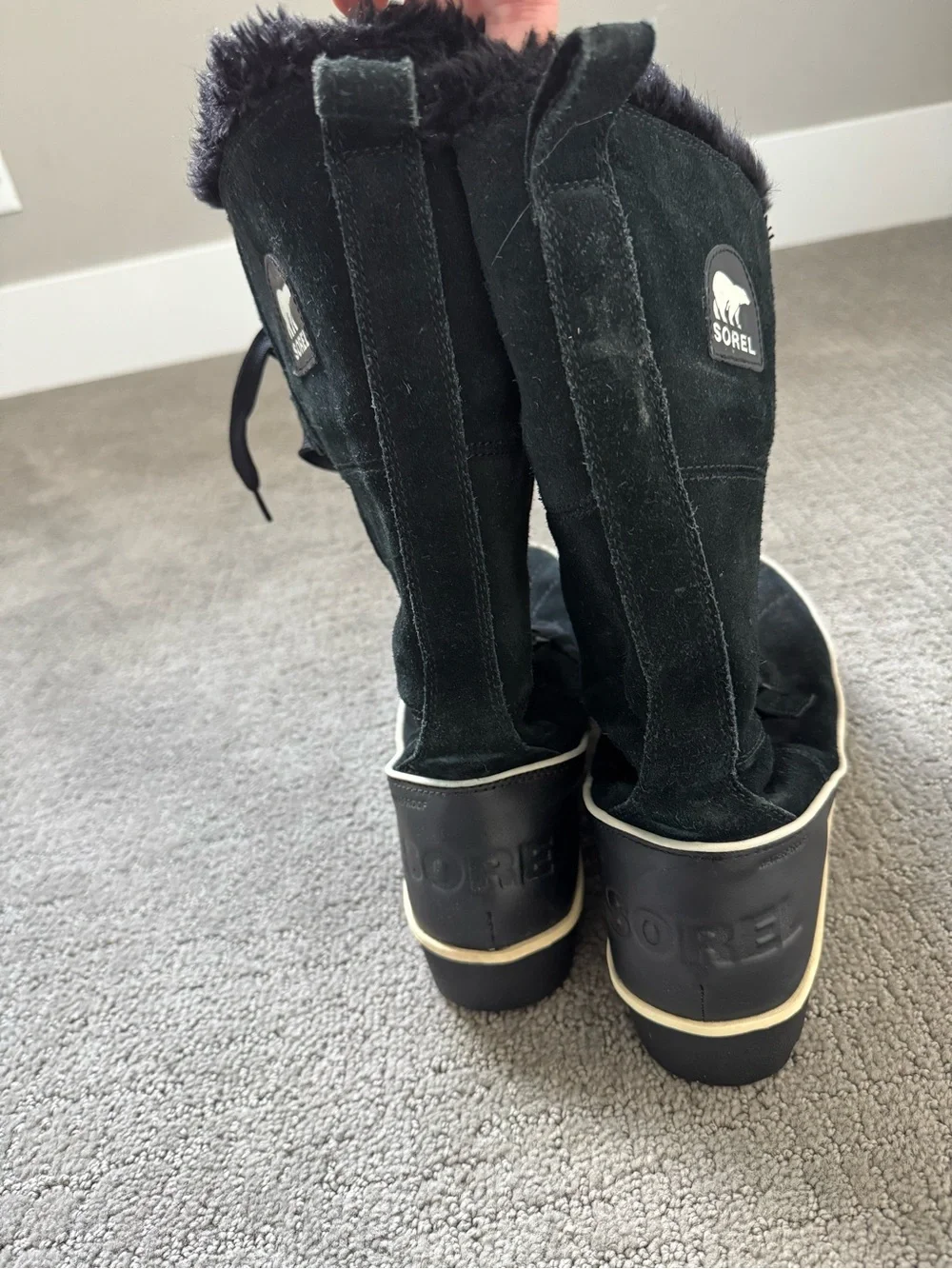 Sorel Black Lace-Up Insulated Winter Boots with Faux Fur Cuff
